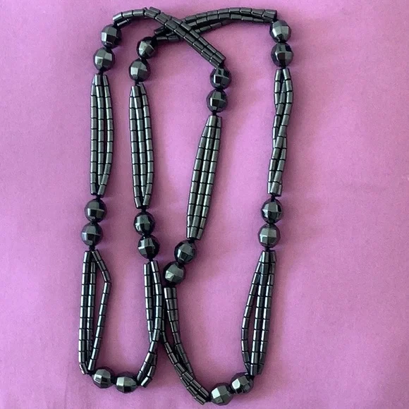 Beautiful Opera length ( on the bust or below) multi strand hematite necklace - Picture 2 of 4